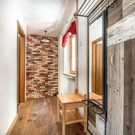 House By The Stream - Happy Rentals Avce Buitenkant foto