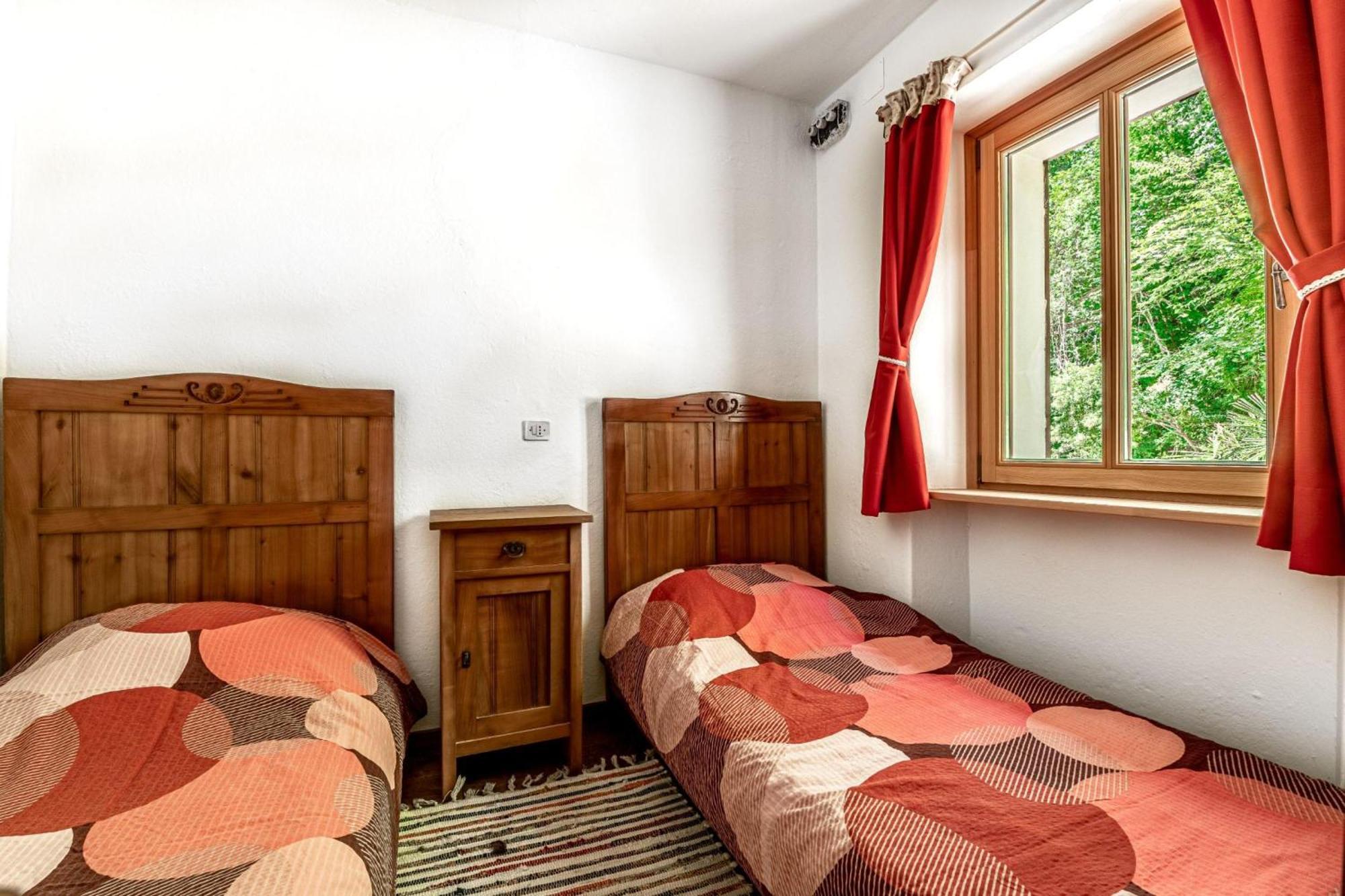 House By The Stream - Happy Rentals Avce Buitenkant foto